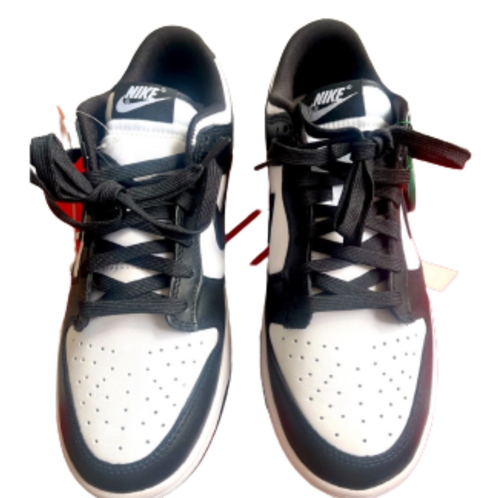 Nike Dunk Low Retro White Black Panda
(2021) size 9.5 men, ORIGINAL